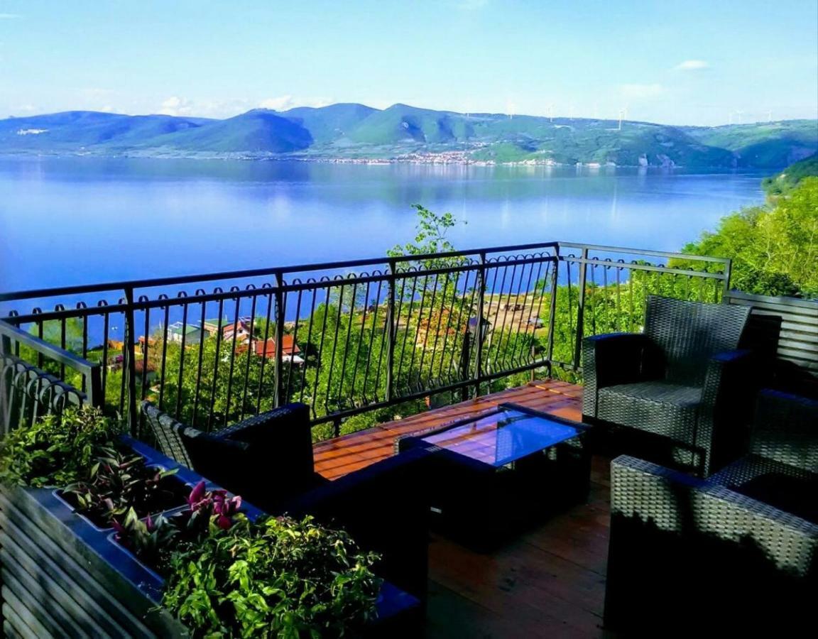 Willa Carobni Breg Golubac Zewnętrze zdjęcie