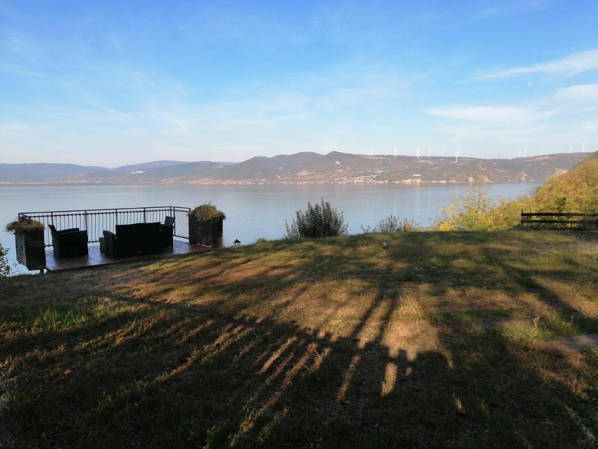 Willa Carobni Breg Golubac Zewnętrze zdjęcie
